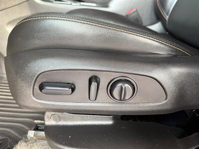 2020 Chevrolet Equinox Premier   - Photo 19 - Orange, CA 92868