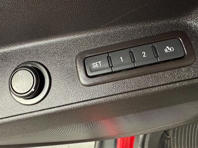 2020 Chevrolet Equinox Premier   - Photo 25 - Orange, CA 92868