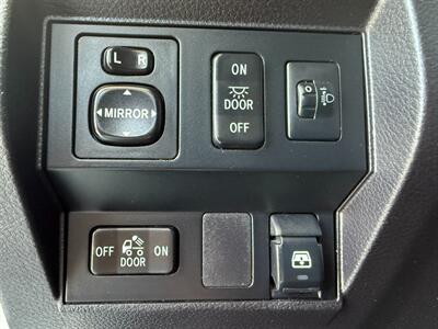 2015 Toyota Tundra SR5   - Photo 24 - Orange, CA 92868