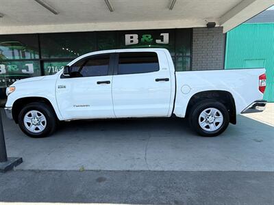 2015 Toyota Tundra SR5   - Photo 4 - Orange, CA 92868