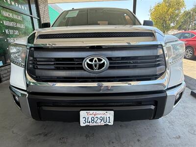2015 Toyota Tundra SR5   - Photo 11 - Orange, CA 92868