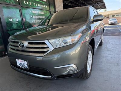 2013 Toyota Highlander Plus   - Photo 3 - Orange, CA 92868