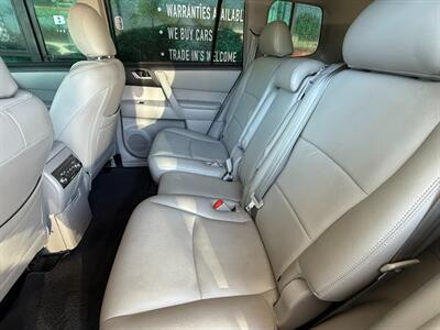 2013 Toyota Highlander Plus   - Photo 25 - Orange, CA 92868