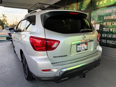 2017 Nissan Pathfinder S   - Photo 6 - Orange, CA 92868