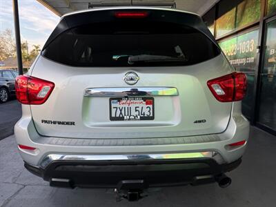2017 Nissan Pathfinder S   - Photo 13 - Orange, CA 92868