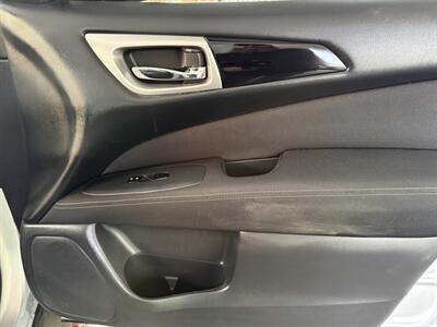 2017 Nissan Pathfinder S   - Photo 28 - Orange, CA 92868