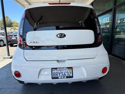 2019 Kia Soul +   - Photo 14 - Orange, CA 92868
