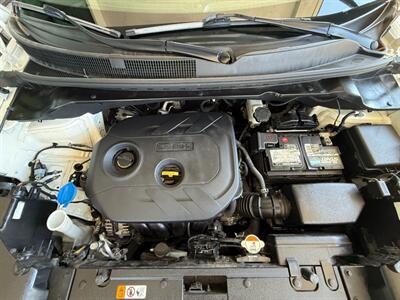 2019 Kia Soul +   - Photo 36 - Orange, CA 92868