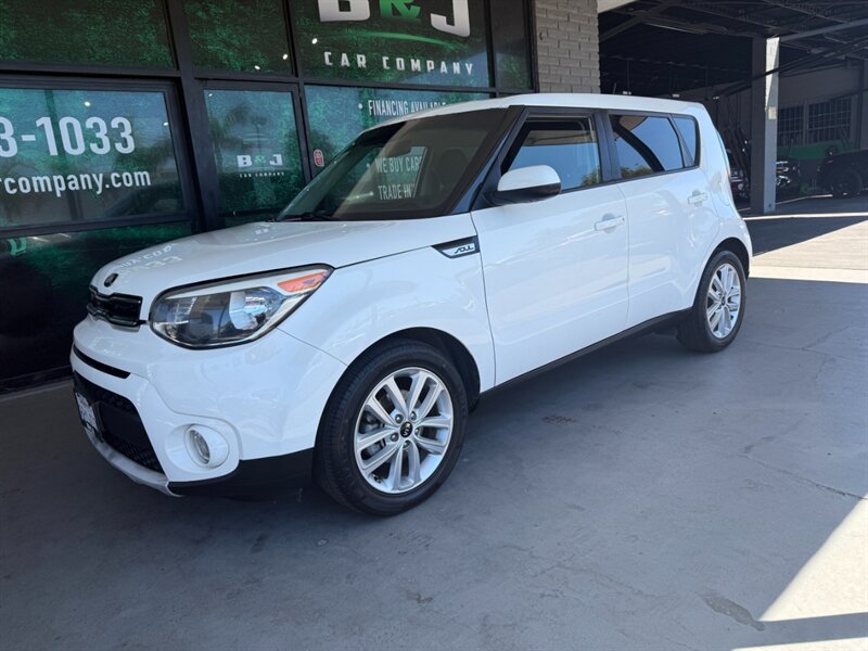 2019 Kia Soul + - Photo 1 - Orange, CA 92868