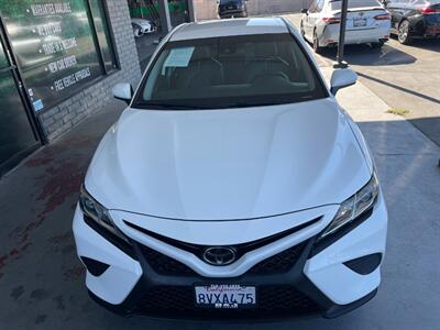 2019 Toyota Camry SE   - Photo 12 - Orange, CA 92868