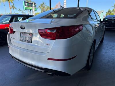 2015 Kia Optima LX   - Photo 11 - Orange, CA 92868