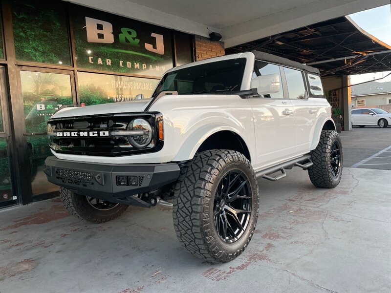 Ford Bronco 4-Door's photo