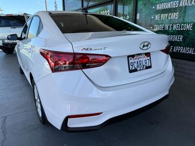 2022 Hyundai ACCENT SEL   - Photo 7 - Orange, CA 92868