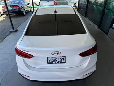 2022 Hyundai ACCENT SEL   - Photo 15 - Orange, CA 92868