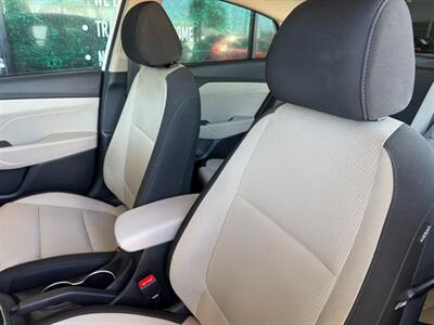 2022 Hyundai ACCENT SEL   - Photo 18 - Orange, CA 92868