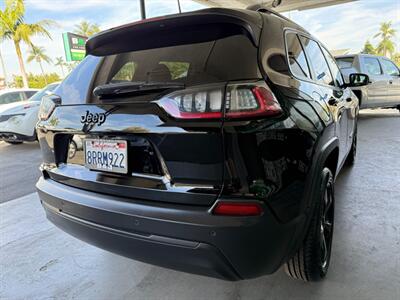 2019 Jeep Cherokee Altitude - Photo 11 - Orange, CA 92868