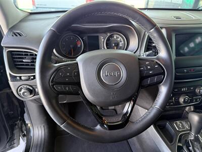 2019 Jeep Cherokee Altitude - Photo 20 - Orange, CA 92868