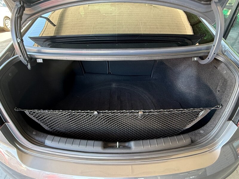 2019 Hyundai Elantra Value Edition photo 35