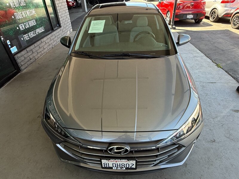 2019 Hyundai Elantra Value Edition photo 12