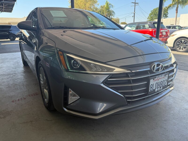 2019 Hyundai Elantra Value Edition photo 8
