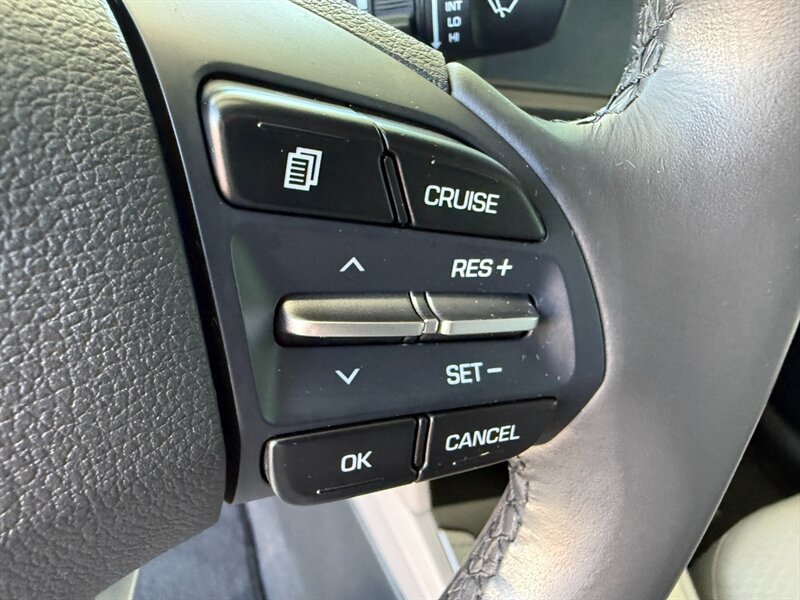 2019 Hyundai Elantra Value Edition photo 21