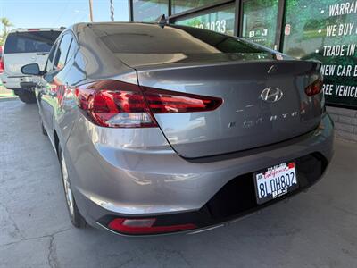 2019 Hyundai ELANTRA Value Edition   - Photo 7 - Orange, CA 92868