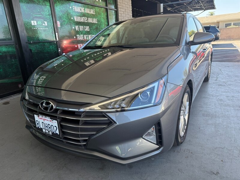 2019 Hyundai Elantra Value Edition photo 2