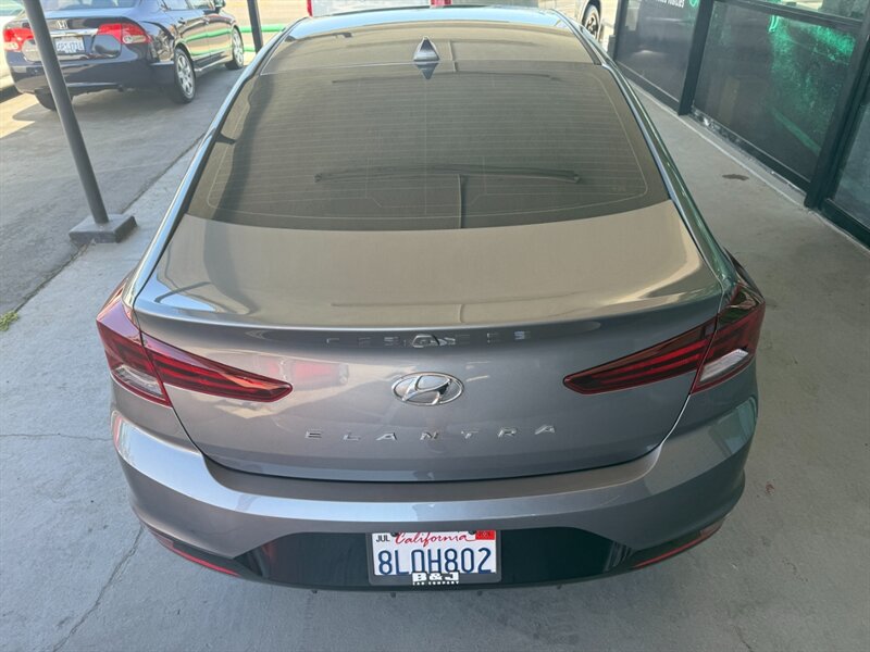 2019 Hyundai Elantra Value Edition photo 14