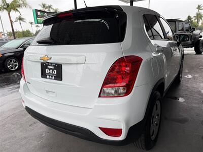 2017 Chevrolet Trax LS   - Photo 11 - Orange, CA 92868