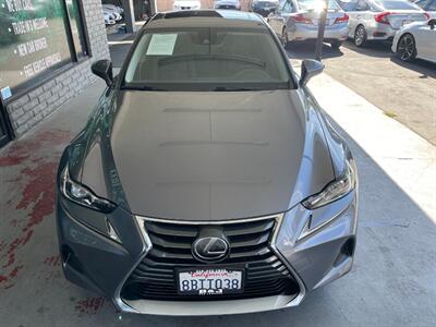 2018 Lexus IS 300   - Photo 12 - Orange, CA 92868