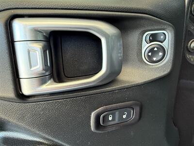 2018 Jeep Wrangler Unlimited Sport S   - Photo 31 - Orange, CA 92868