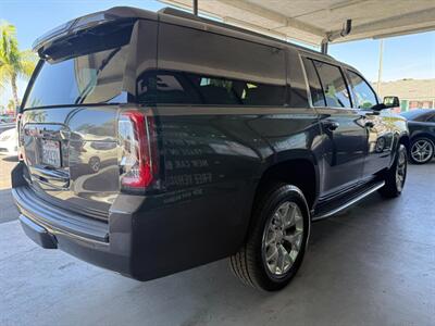 2018 GMC Yukon XL SLT - Photo 9 - Orange, CA 92868