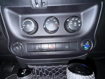 2017 Jeep Wrangler Unlimited Sahara   - Photo 34 - Orange, CA 92868