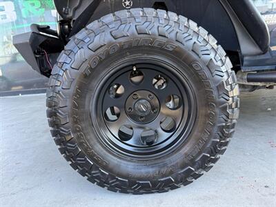 2017 Jeep Wrangler Unlimited Sahara   - Photo 38 - Orange, CA 92868