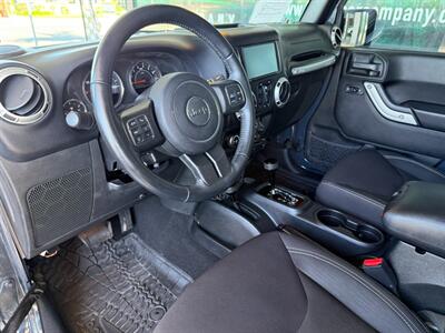 2017 Jeep Wrangler Unlimited Sahara   - Photo 16 - Orange, CA 92868