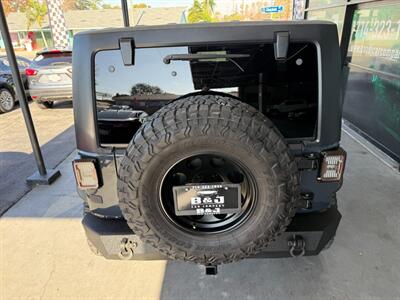 2017 Jeep Wrangler Unlimited Sahara   - Photo 15 - Orange, CA 92868