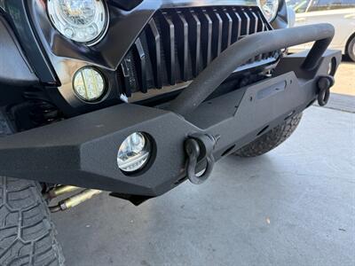 2017 Jeep Wrangler Unlimited Sahara   - Photo 28 - Orange, CA 92868
