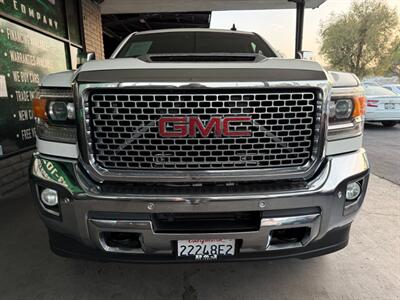 2017 GMC Sierra 2500HD SLT - Photo 12 - Orange, CA 92868