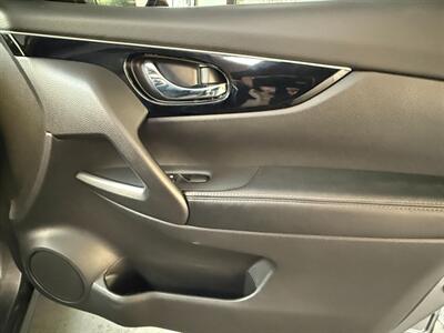 2018 Nissan Rogue Sport SL   - Photo 30 - Orange, CA 92868
