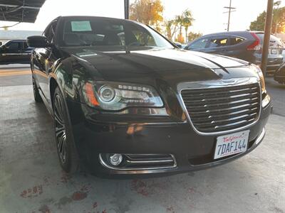 2013 Chrysler 300 S   - Photo 9 - Orange, CA 92868