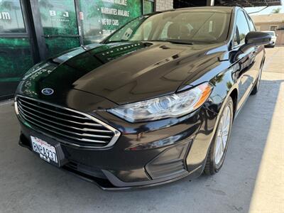2020 Ford Fusion SE   - Photo 3 - Orange, CA 92868