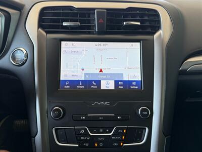 2020 Ford Fusion SE   - Photo 32 - Orange, CA 92868