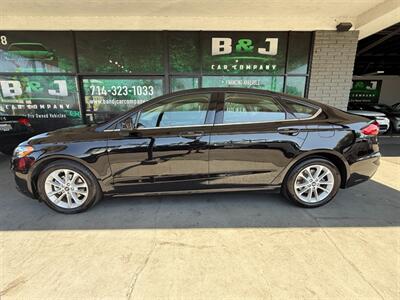 2020 Ford Fusion SE   - Photo 4 - Orange, CA 92868