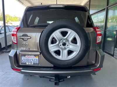 2011 Toyota RAV4   - Photo 14 - Orange, CA 92868