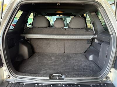 2010 Ford Escape XLT   - Photo 36 - Orange, CA 92868