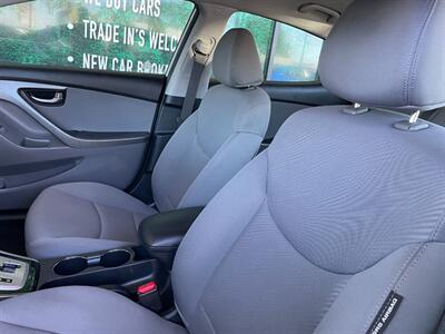 2012 Hyundai ELANTRA GLS   - Photo 18 - Orange, CA 92868