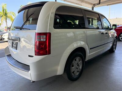 2008 Dodge Grand Caravan SE - Photo 9 - Orange, CA 92868