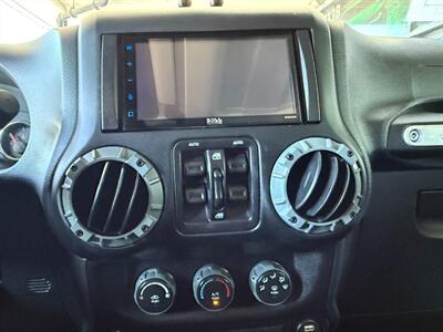 2018 Jeep Wrangler JK Unlimited Sahara   - Photo 28 - Orange, CA 92868