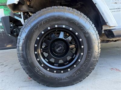 2018 Jeep Wrangler JK Unlimited Sahara   - Photo 35 - Orange, CA 92868