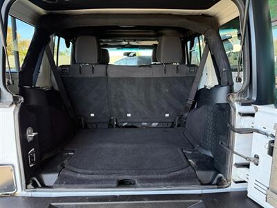 2018 Jeep Wrangler JK Unlimited Sahara   - Photo 32 - Orange, CA 92868